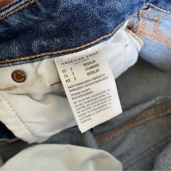 American Eagle Mom Jean size 2 solid blue no rips high rise solid basic denim - Picture 8 of 11
